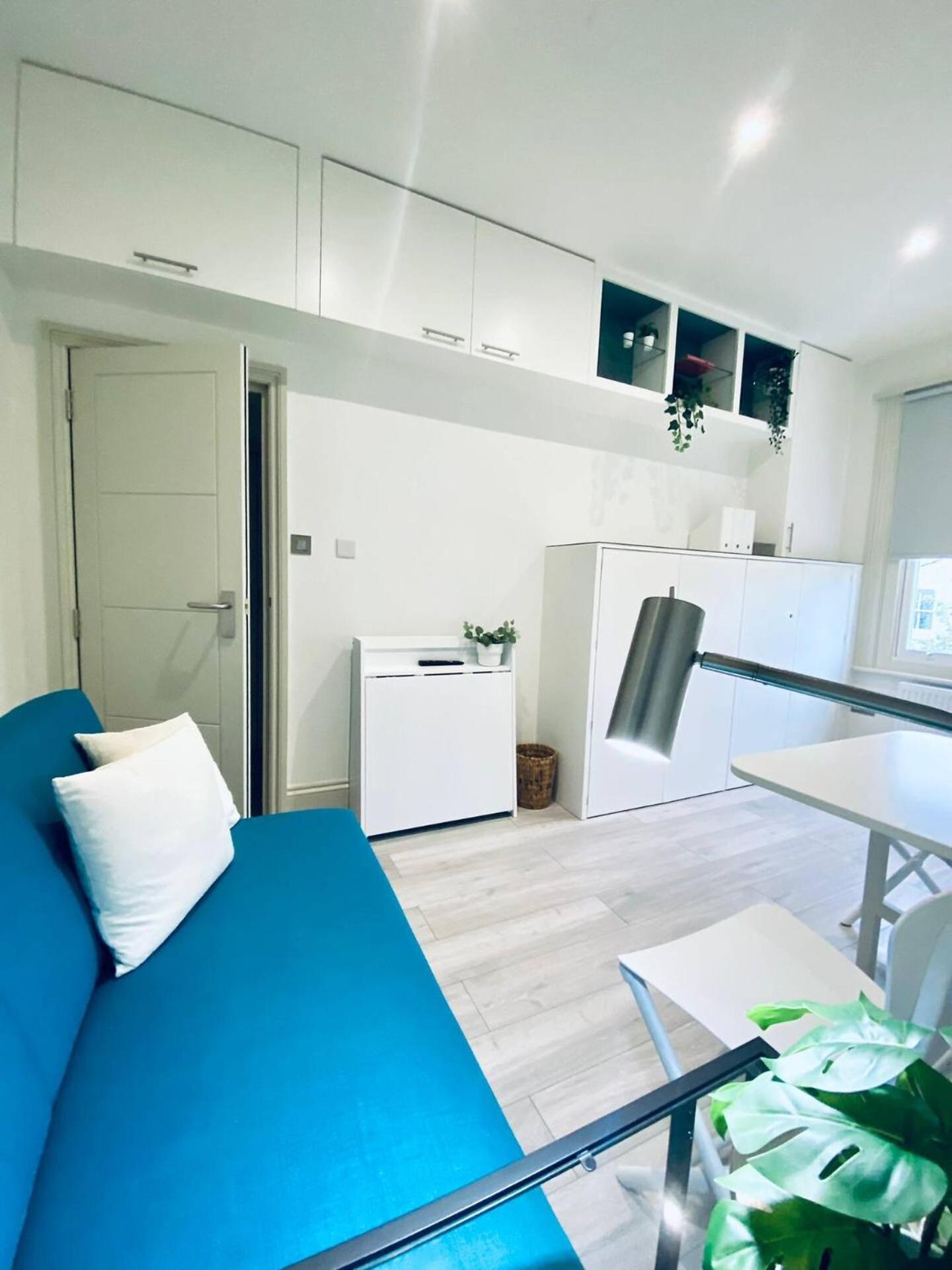 Apt 08 Beachside Beauty Central Studio Steps From Cafes Brighton Екстериор снимка